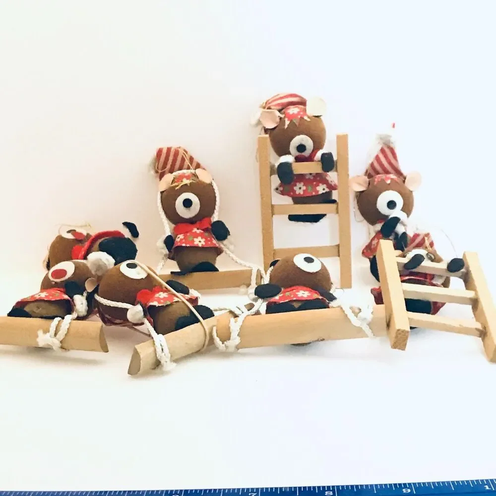 #2850 Bear Christmas ornaments 2.75 X 2.75